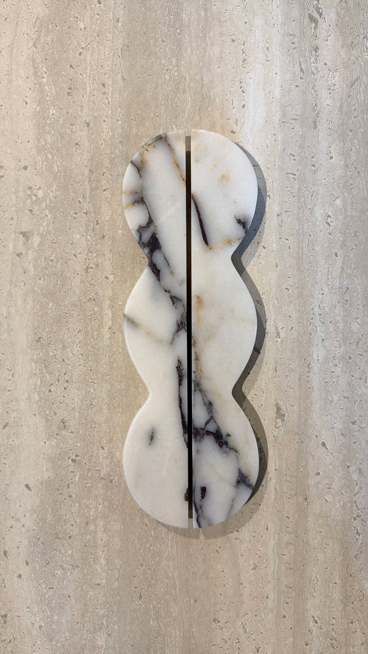 32cm Round Wave Calacatta Viola